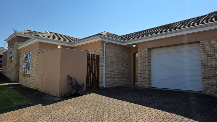 2 Bedroom Property for Sale in Groenkloof Retirement Village Western Cape